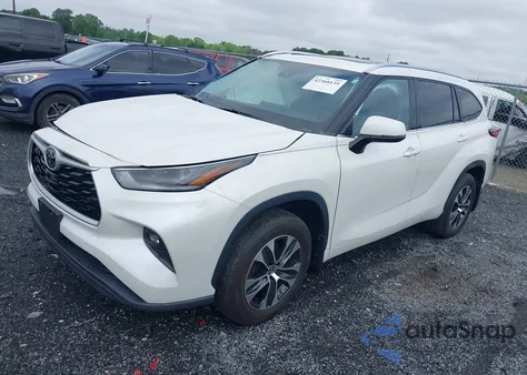 2021 Toyota Highlander Xle from USA, damaged, VIN 5TDGZRBH8MS551095